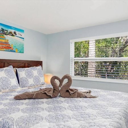 Waterfront Home 푼타고다 외부 사진